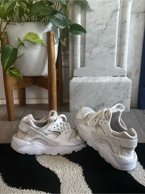 Big Boys Nike Huarache